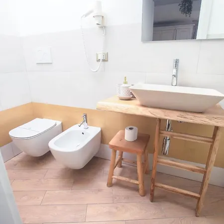 Alaya Bed & Breakfast 3*