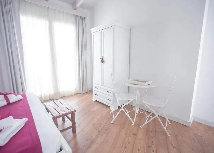 Bed & Breakfast Alaya 3*