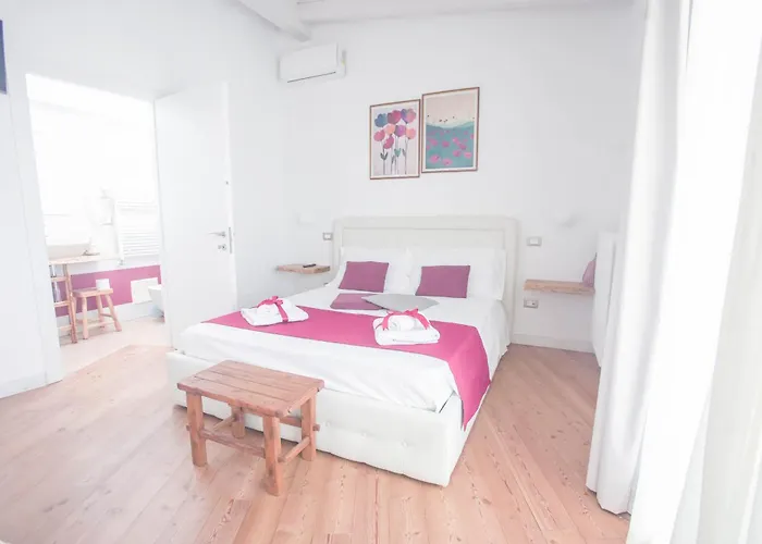 Alaya Bed & Breakfast 3*