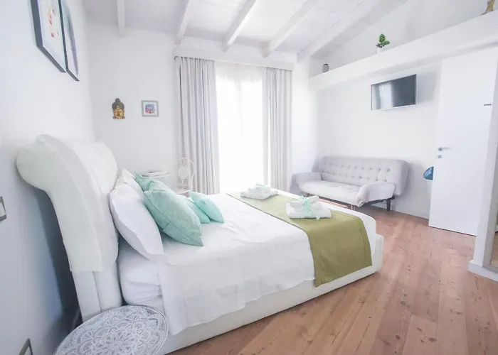 Alaya 住宿加早餐酒店 莱切